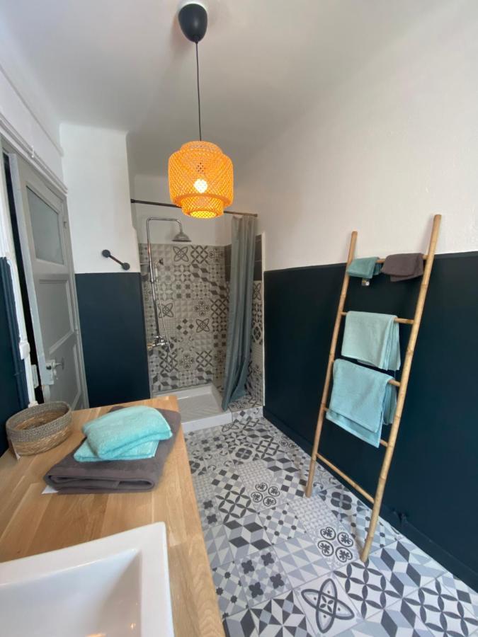 Gîte en RDC 72m2 - 2 chbres - Box Vélos - Parking Bourg-Saint-Andéol Esterno foto